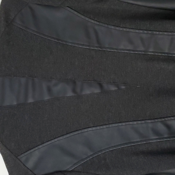 Kensie Small Jacket - Picture 5 of 6